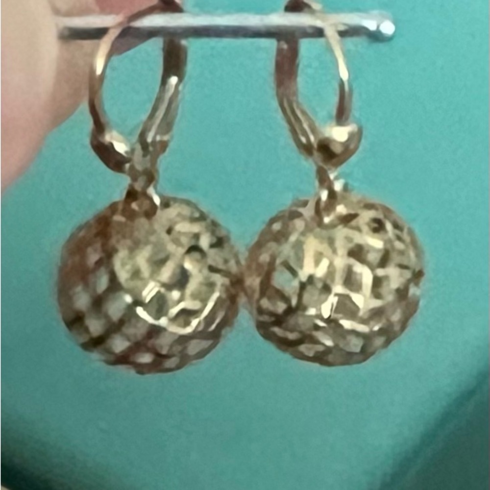 Stunning Solid 14K Gold Diamond Cut Sparkly Ball Drop Earrings! - Picture 14 of 16